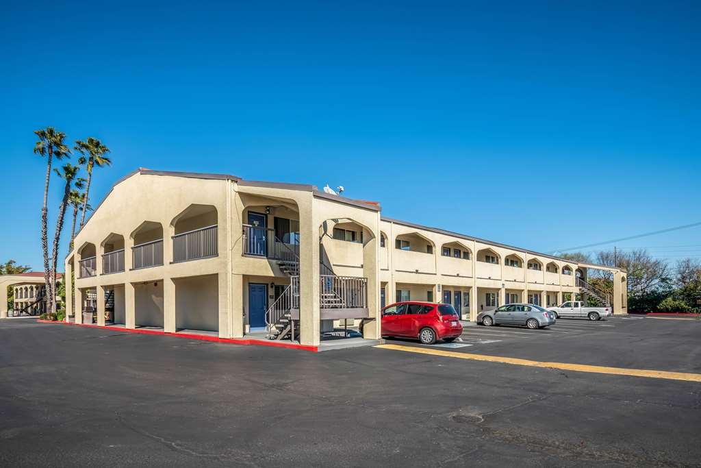 Motel 6-Lodi, Ca Екстер'єр фото